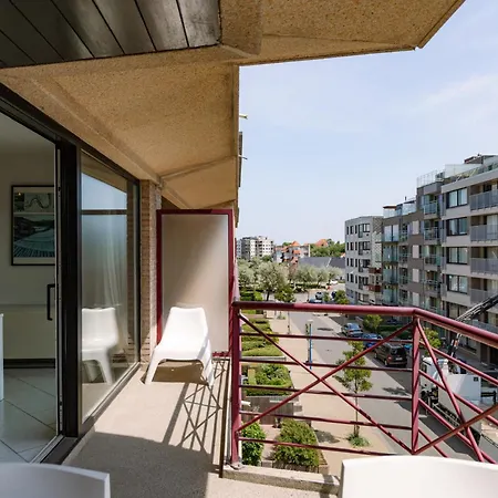 Huswell - Bright Retreat With Balcony 코크시데